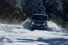 三菱 デリカ D：5 シャモニー（2016）