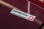 ＜マツダ デミオ 1.5XD Touring L Package[FF]／ボディカラー：ディープクリムゾンマイカ＞マツダ新型デミオ・CX-3 試乗レポート／竹岡圭