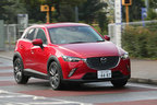 ＜マツダ CX-3 1.5XD PROACTIVE[4WD]／ボディカラー：ソウルレッドプレミアムメタリック／シートカラー：黒布＞マツダ新型デミオ・CX-3 試乗レポート／竹岡圭