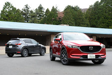 ＜マツダ 新型 CX-5 XD L Package(左)マシーングレープレミアムメタリック(右)ソウルレッドクリスタルメタリック＞