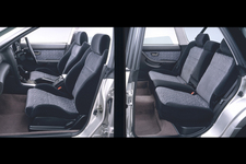 レガシィ三代目 シート