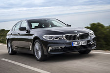 ＜BMW 530d xDrive Luxury Line＞