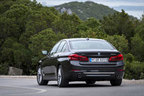 ＜BMW 530d xDrive Luxury Line＞