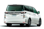 日産エルグランド 特別仕様車 ハイウェイスター ホワイトレザーアーバンクロム