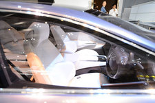 東京モーターショー2015で出展された次期型LSと噂されるLF-FC