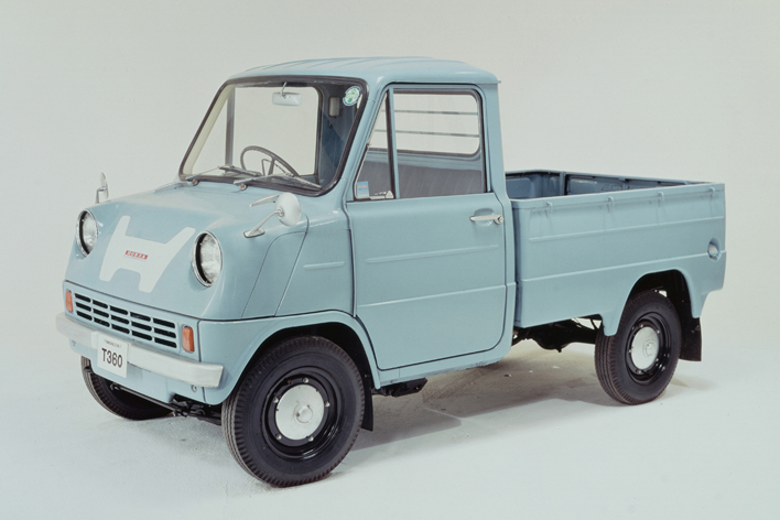 1/18 OTTO 1967 Peugeot 404 Pick Up Bache (Blue) Car Model