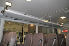 <トヨタ 新型 コースター インテリア>