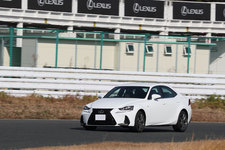 ＜レクサス IS 350 ”F SPORT”＞レクサス新型ISシリーズ マイナーチェンジモデル 試乗レポート／山本シンヤ