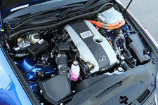 <レクサス IS 300h ”F SPORT”>レクサス新型ISシリーズ マイナーチェンジモデル 試乗レポート/山本シンヤ