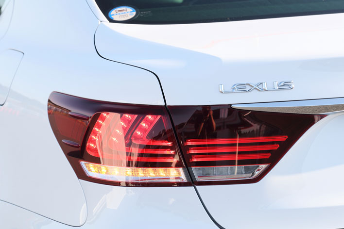 レクサス LS(F40型) 最終モデル LS460 ”F SPORT” 試乗レポート/国沢光宏