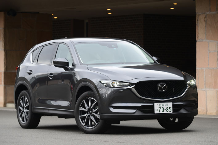 マツダ 新型 CX-5 XD L Package[4WD／ボディカラー：マシーングレープレミアムメタリック／インテリアカラー：ピュアホワイト(本革)]