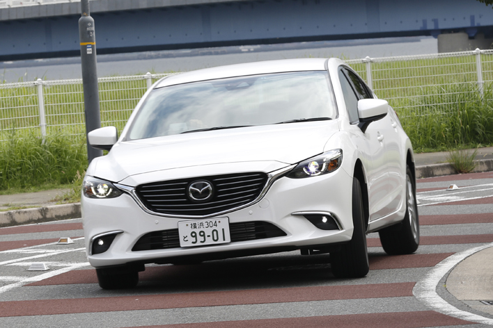 1000km試乗の末に見えた マツダの 良心 と唯一の 弱点 アテンザ 実燃費レポート 1 2 低燃費にこだわるなら 最新の実燃費が丸わかり 燃費 レポート Mota