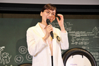 ブリヂストン 2017年夏タイヤ新ラインアップ発表会に登場した、女優の綾瀬はるかさん