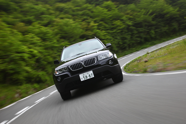 BMW X3 走行イメージ2