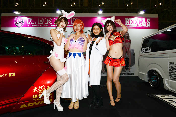 ピョン♪ニャン♪コスプレ風衣裳が超セクシー!K-BREAKブース ピョン♪ニャン♪コスプレ風衣裳が超セクシー!K-BREAKブース
