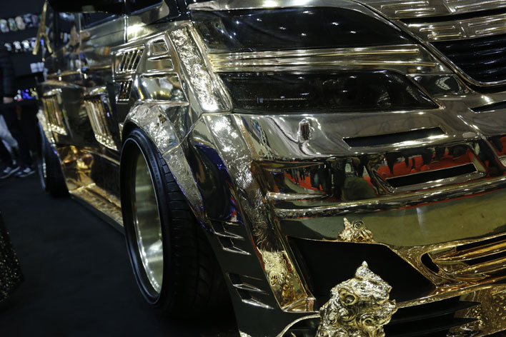 シーサーを従えた金のヴェルファイアや車中泊できる3輪バイクなどカスタムカー特集 その1 Tas17 画像ギャラリー No 2 特集 Mota シーサーを従えた金のヴェルファイアや車中泊できる3輪バイクなどカスタムカー特集 その1 Tas17 画像ギャラリー No 2 特集 Mota