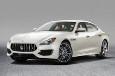 マセラティ 新型クアトロポルテ GTS グランスポーツ