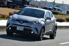 ＜トヨタ C-HR G-T[4WD・1.2ターボ／ボディカラー：メタルストリームメタリック]＞トヨタ C-HR 公道試乗レポート／渡辺陽一郎