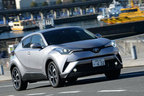 ＜トヨタ C-HR G-T[4WD・1.2ターボ／ボディカラー：メタルストリームメタリック]＞トヨタ C-HR 公道試乗レポート／渡辺陽一郎