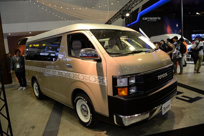 ハイエースコーストライン