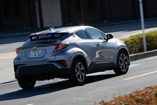 トヨタ 新型C-HR