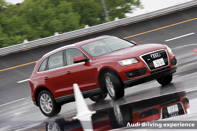 アウディ Q5でアウディ ドライビングエクスペリエンスを体験