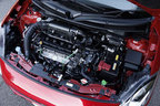 ＜スズキ 新型スイフト HYBRID RS[1.2マイルドハイブリッド・CVT・2WD／ボディカラー：バーニングレッドパールメタリック]＞スズキ 新型スイフト 試乗レポート／渡辺陽一郎