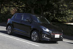＜スズキ 新型スイフト RS[直4 1.2リッター・5MT・2WD／ボディカラー：スーパーブラックパール]＞スズキ 新型スイフト 試乗レポート／渡辺陽一郎