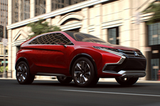 2015年ジュネーブショーで公開されたMITSUBISHI Concept XR-PHEV II