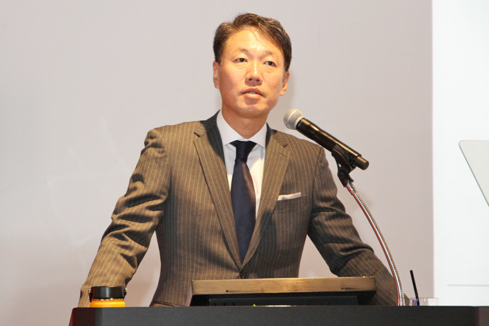 メルセデス・ベンツ日本株式会社 上野金太郎 代表取締役 兼 CEO