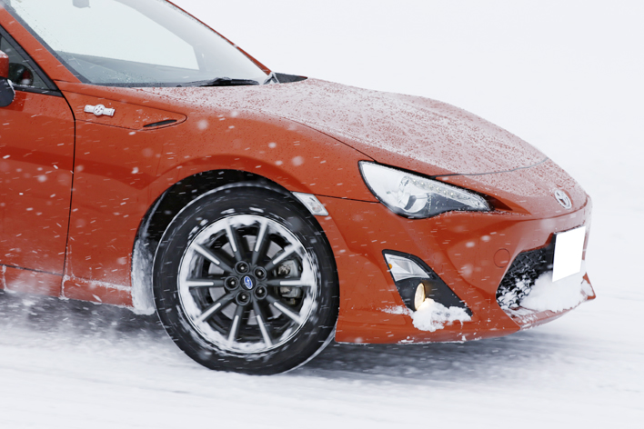 FRのハチロクで氷上走行をとことん楽しむ！「2017 iceGUARD5 PLUS ＆ PROSPEC Winter Driving Park」試乗レポート