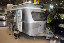 <キャンピングトレーラーのERIBA Touring Troll 530(RVランド)>「ジャパンキャンピングカーショー2017」開催