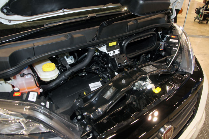 FCAジャパン、フィアットの商用車「フィアット デュカト」を「ジャパンキャンピングカーショー2017」で国内初披露