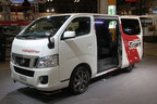 ＜日産 NV350キャラバン　トランスポーター＞