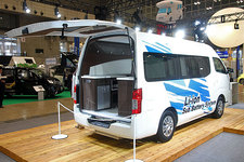 ＜日産 NV350キャラバン ・リチウムイオンバッテリー搭載グランピングカー＞