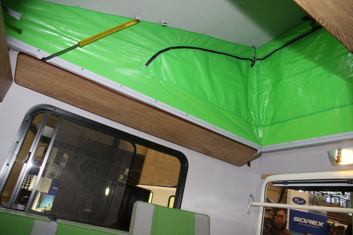 <新型「テントむし」(バンショップミカミ)>軽自動車ベースのキャンピングカー「軽キャン」