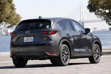 ＜マツダ 新型 CX-5 25S L Package[4WD／ガソリン／ボディカラー：マシーングレープレミアムメタリック]＞CX-5[2017年2月発売] 公道試乗レポート／国沢光宏
