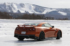 ＜日産 GT-R(4WD／ATTESA E-TS)＞