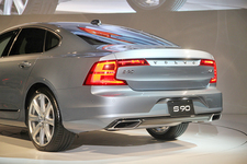 ボルボ 新型S90