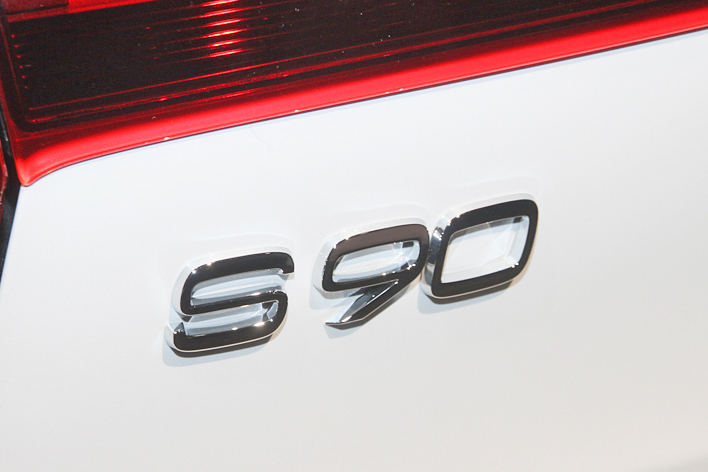 ボルボ 新型S90