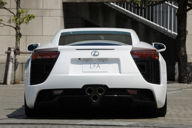 レクサスが高級すぎるペンケースを発売 3750万円のスーパーカー Lfa のシートレザーを使用 画像ギャラリー No 17 業界先取り 業界ニュース 自動車ニュース22国産車から輸入車まで Mota