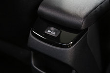 トヨタ 新型プリウスPHV 試乗レポート/五味康隆