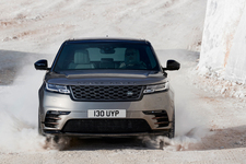 ランドローバー 新型RANGE ROVER VELAR（レンジローバー・ヴェラール）