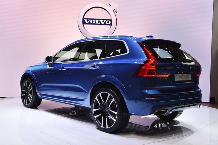 ボルボが9年ぶりに人気suvをフルモデルチェンジ 2代目となる新型xc60を世界初公開 画像ギャラリー No 3 業界先取り 業界ニュース 自動車ニュース22国産車から輸入車まで Mota