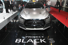 インフィニティ Q60クーペ「プロジェクトブラックS」