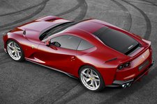 フェラーリ812 Superfast（スーパーファスト）