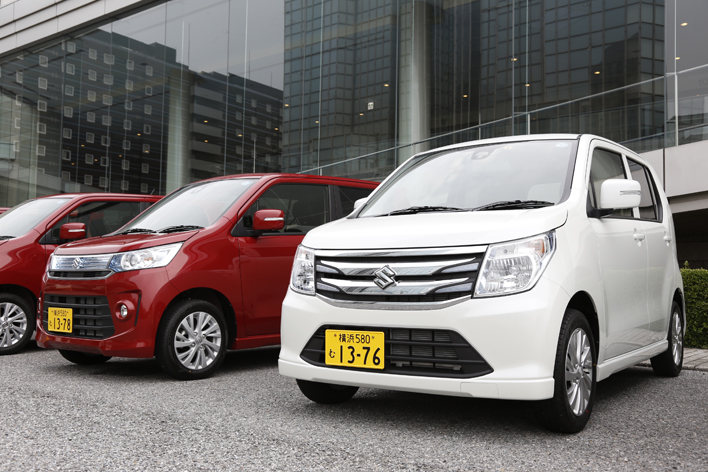 スズキ ワゴンrの新型と旧型を比べてみた 1 2 話題を先取り 新型車解説17 Mota スズキ ワゴンrの新型と旧型を比べてみた 1 2 話題を先取り 新型車解説17 Mota