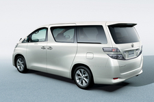 ヴェルファイア 2.4V リアイメージ