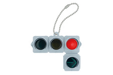 車両用信号灯器（矢印付／赤信号点灯）