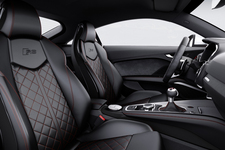 アウディ　新型TT RS クーペ